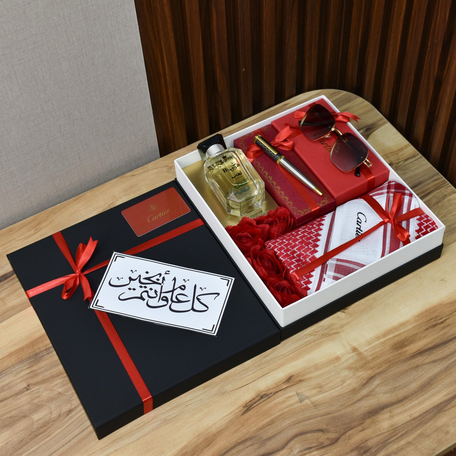 بوكس هدية رجالية فخم متكامل – شماغ أنيق وعطر رجالي ونظارة شمسية وقلم فاخر بتغليف راقٍ