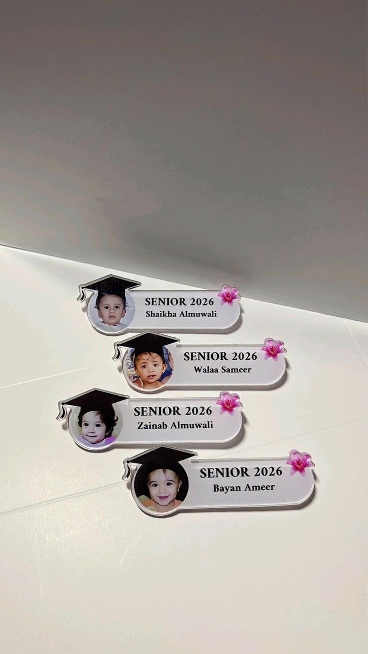 بروش تخرج  بالاسم والصورة 2026  أكريليك