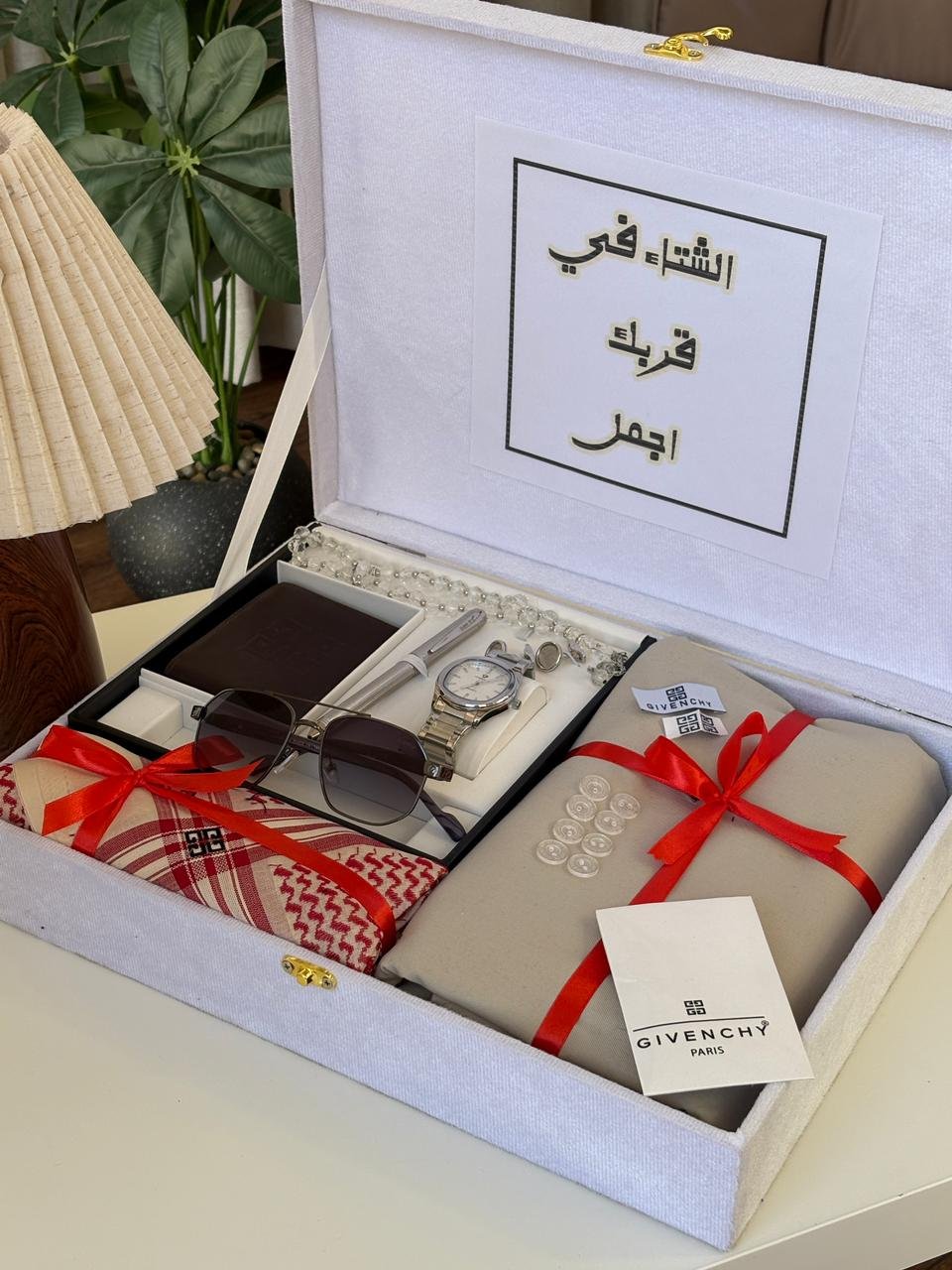 بوكس هدايا رجالي فاخر – طقم جفنشي مع ساعة وملحقات