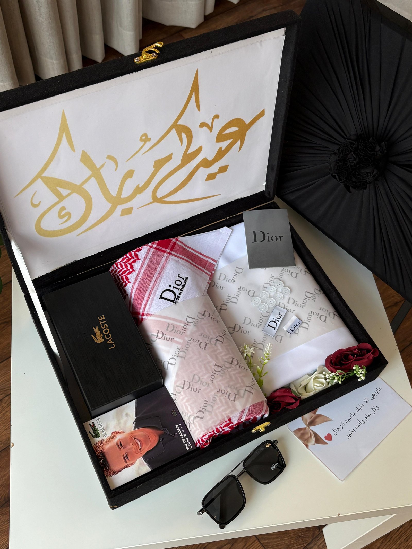 بوكس هدية عيد رجالي فاخر شماغ وعطر ونظارة بتغليف ملكي