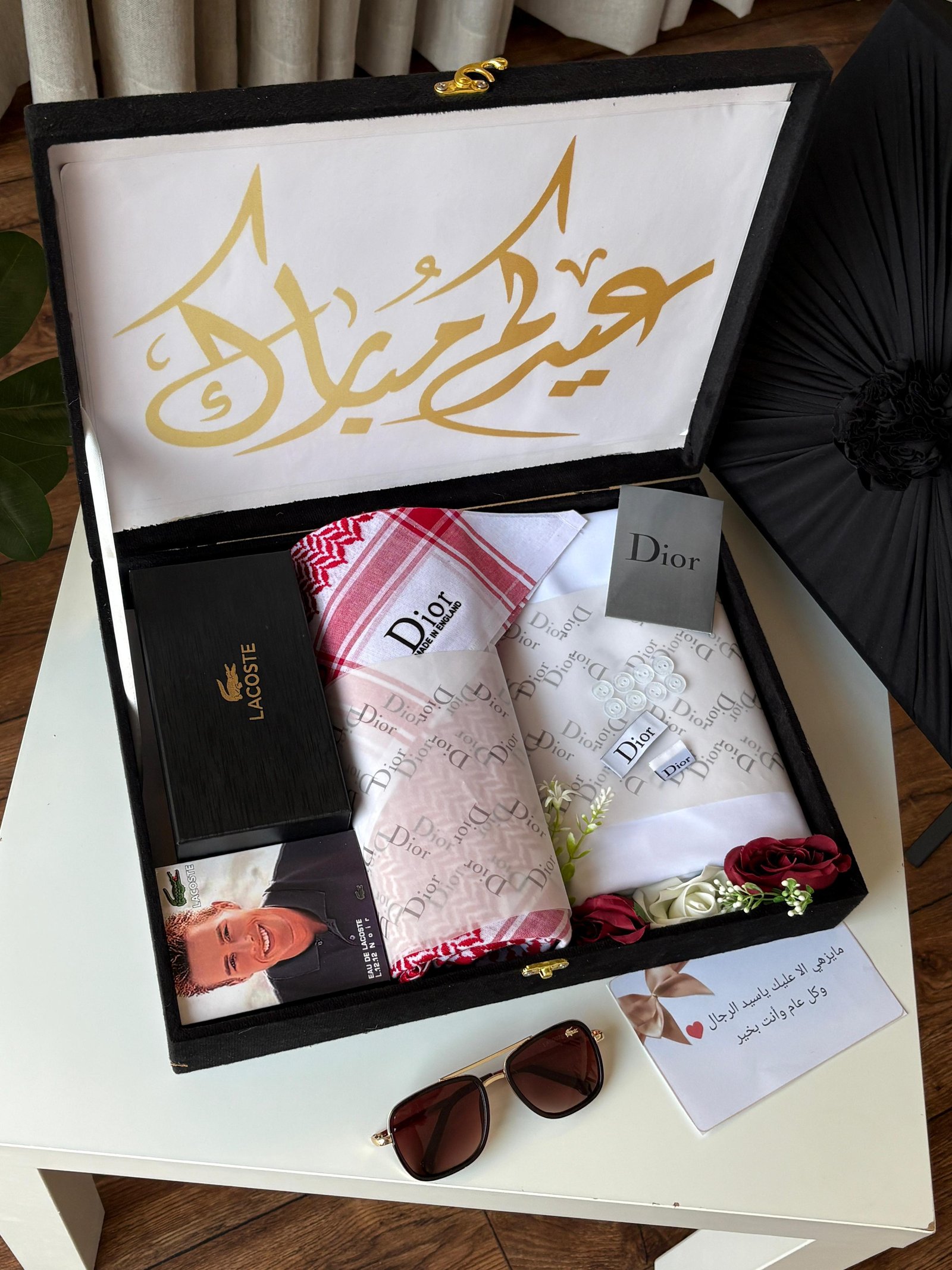 بوكس هدية عيد رجالي فاخر شماغ وعطر ونظارة بتغليف ملكي