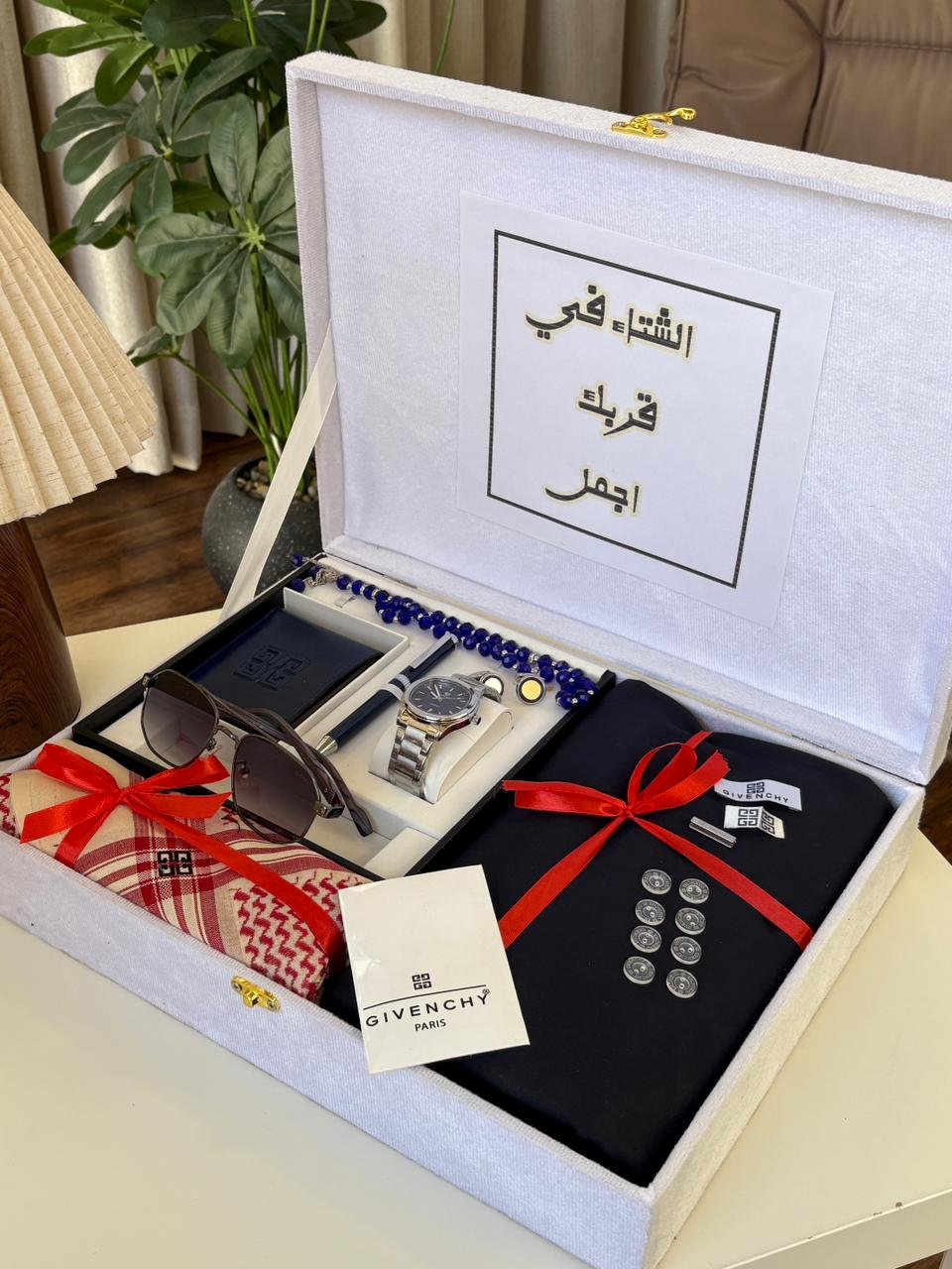 بوكس هدايا رجالي فاخر – طقم جفنشي مع ساعة وملحقات