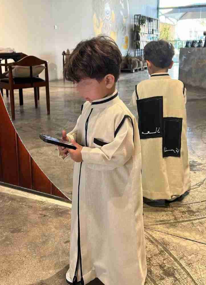 دقلة أطفال فخمة بالاسم – دقلة عيد ولادي بتطريز مميز